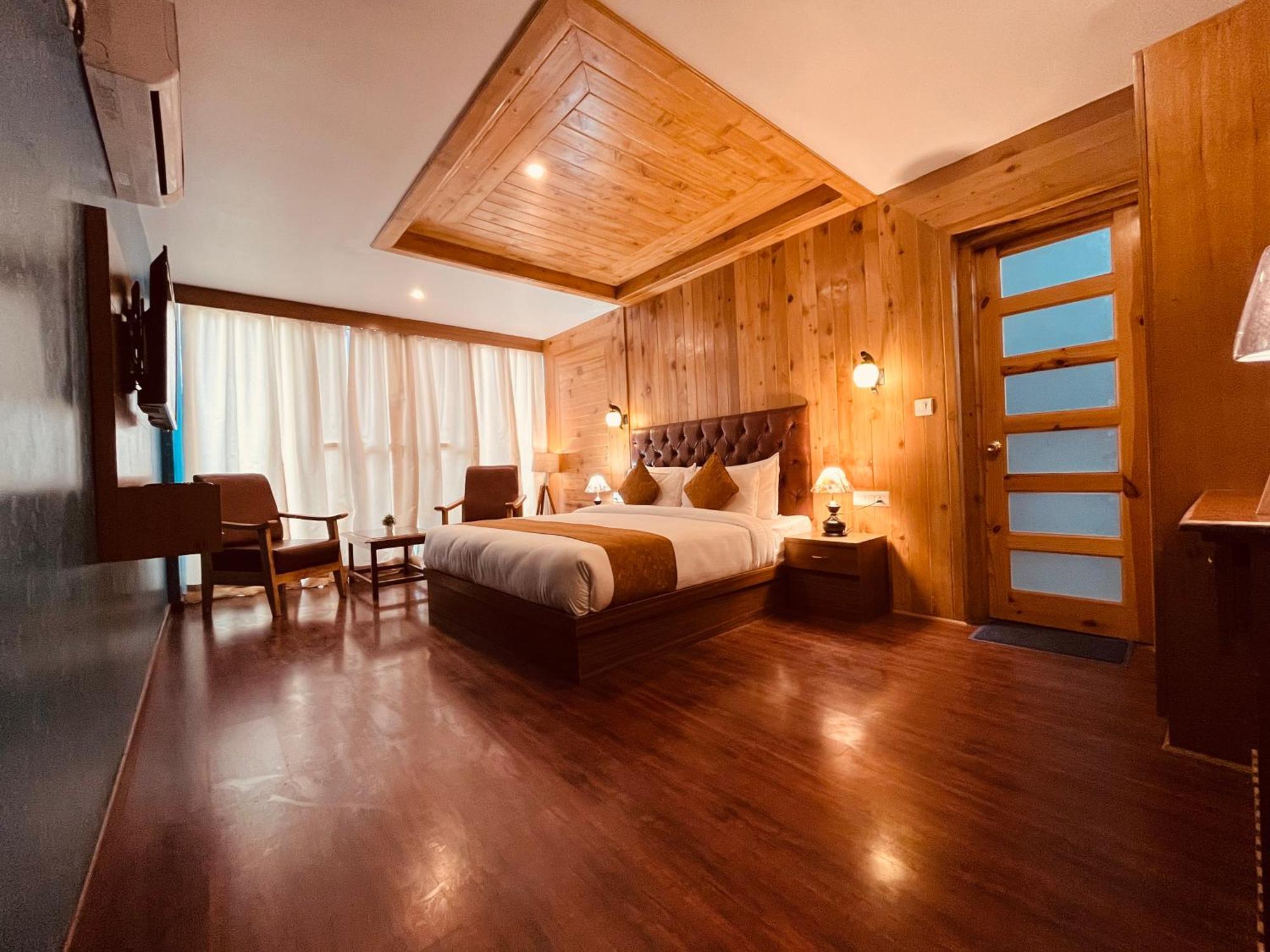 Vista Resort, Manali - ! Near Mall Road !! Hot & Cold Ac Rooms !! Best Selling !! Big Parking !! Luxury Collection !! Open Terrace !! Lift !! Playing Zone !! Property Of The Year ! Exterior photo