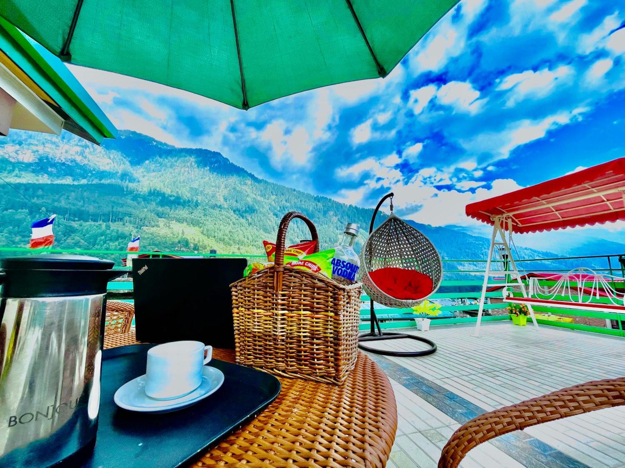 Vista Resort, Manali - ! Near Mall Road !! Hot & Cold Ac Rooms !! Best Selling !! Big Parking !! Luxury Collection !! Open Terrace !! Lift !! Playing Zone !! Property Of The Year ! Exterior photo