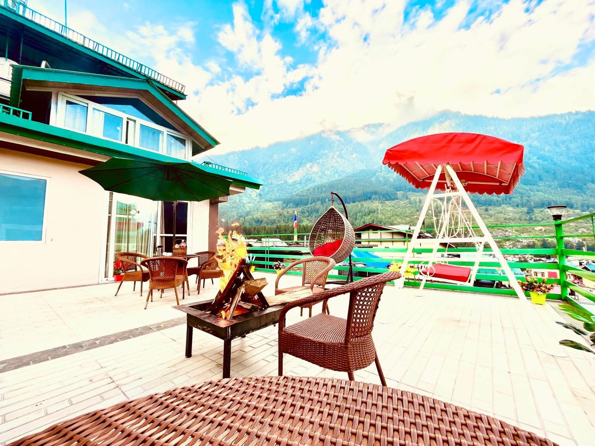 Vista Resort, Manali - ! Near Mall Road !! Hot & Cold Ac Rooms !! Best Selling !! Big Parking !! Luxury Collection !! Open Terrace !! Lift !! Playing Zone !! Property Of The Year ! Exterior photo