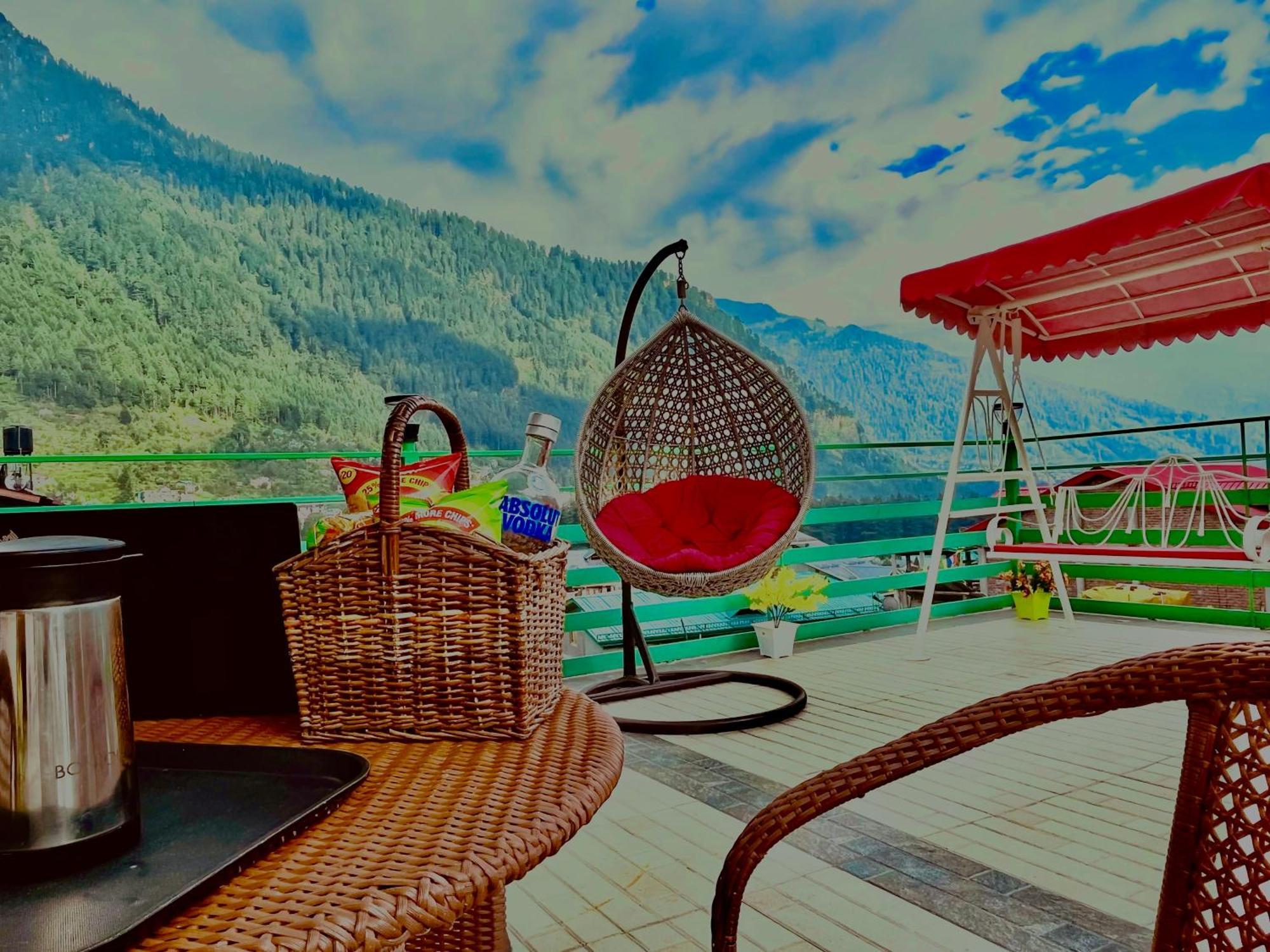 Vista Resort, Manali - ! Near Mall Road !! Hot & Cold Ac Rooms !! Best Selling !! Big Parking !! Luxury Collection !! Open Terrace !! Lift !! Playing Zone !! Property Of The Year ! Exterior photo