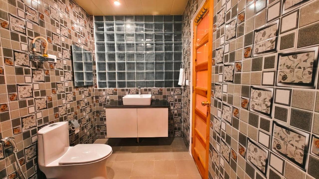 Vista Resort, Manali - ! Near Mall Road !! Hot & Cold Ac Rooms !! Best Selling !! Big Parking !! Luxury Collection !! Open Terrace !! Lift !! Playing Zone !! Property Of The Year ! Exterior photo