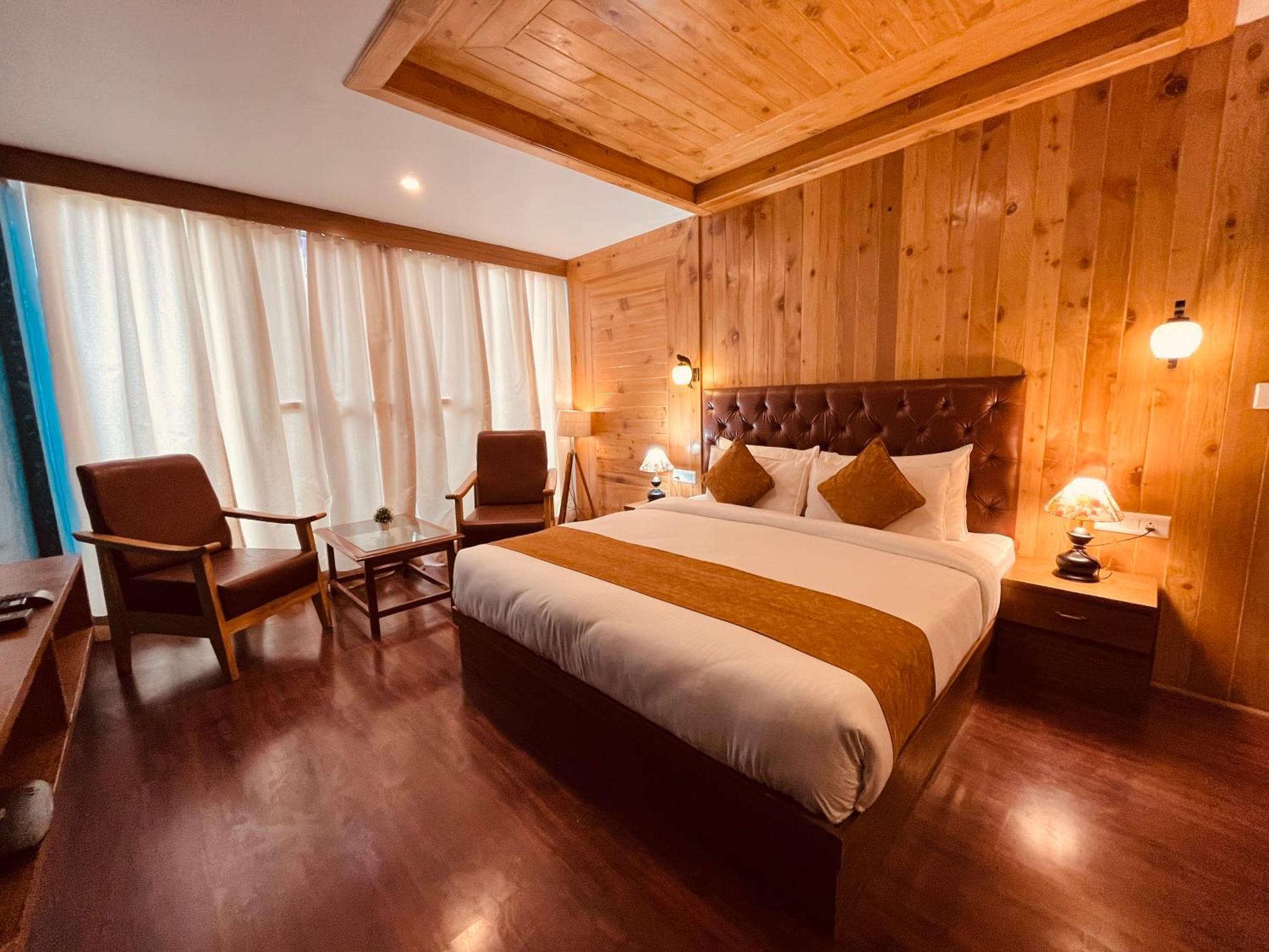 Vista Resort, Manali - ! Near Mall Road !! Hot & Cold Ac Rooms !! Best Selling !! Big Parking !! Luxury Collection !! Open Terrace !! Lift !! Playing Zone !! Property Of The Year ! Exterior photo
