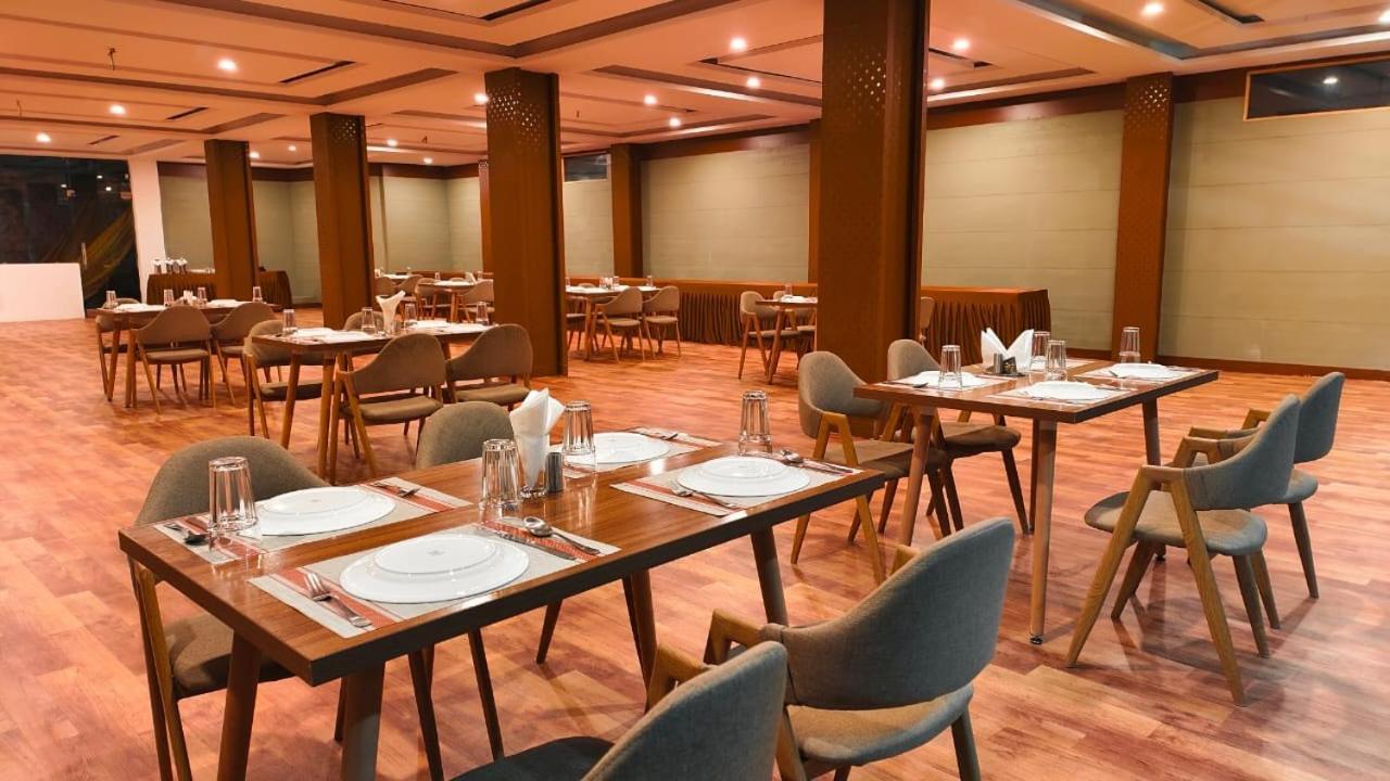 Vista Resort, Manali - ! Near Mall Road !! Hot & Cold Ac Rooms !! Best Selling !! Big Parking !! Luxury Collection !! Open Terrace !! Lift !! Playing Zone !! Property Of The Year ! Exterior photo