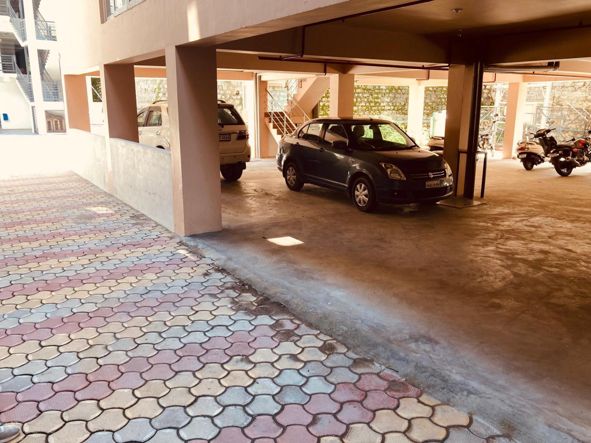 Vista Resort, Manali - ! Near Mall Road !! Hot & Cold Ac Rooms !! Best Selling !! Big Parking !! Luxury Collection !! Open Terrace !! Lift !! Playing Zone !! Property Of The Year ! Exterior photo