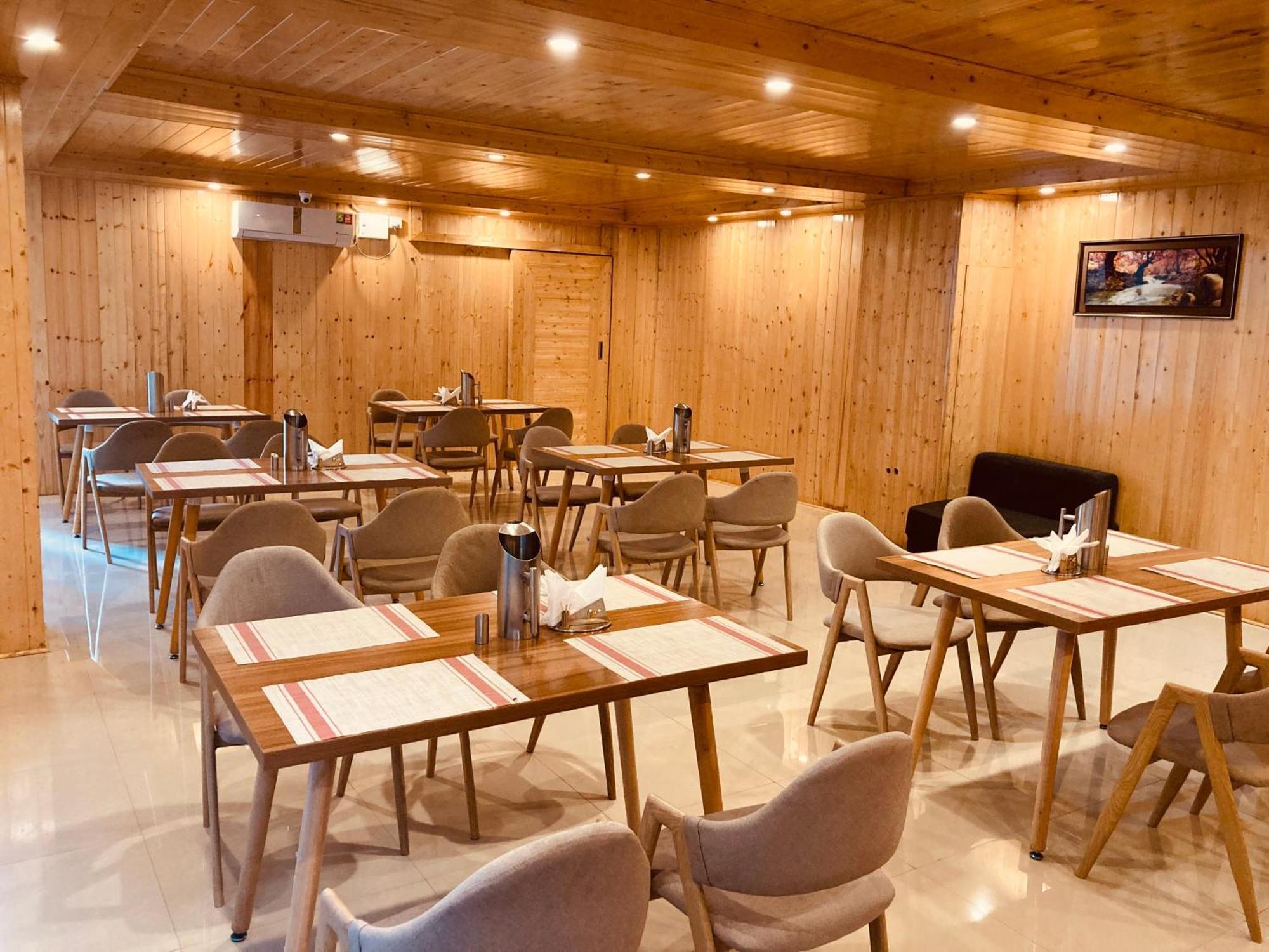 Vista Resort, Manali - ! Near Mall Road !! Hot & Cold Ac Rooms !! Best Selling !! Big Parking !! Luxury Collection !! Open Terrace !! Lift !! Playing Zone !! Property Of The Year ! Exterior photo
